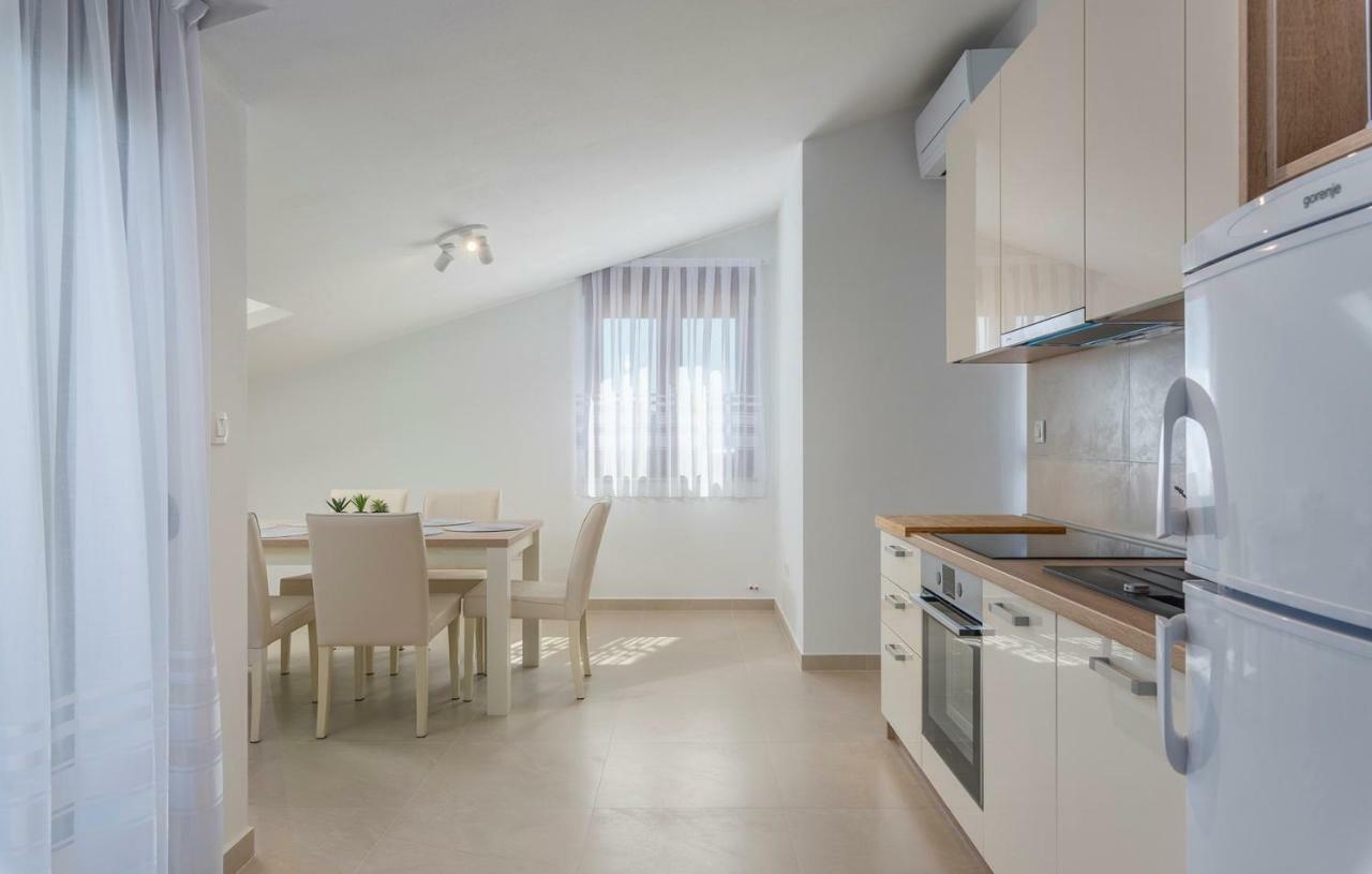 Apartments Hana In Фунтана Экстерьер фото