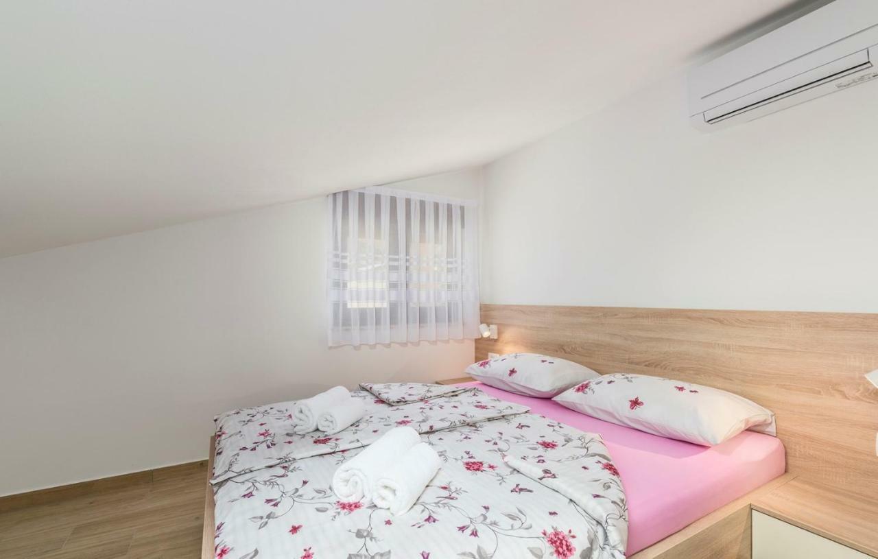 Apartments Hana In Фунтана Экстерьер фото